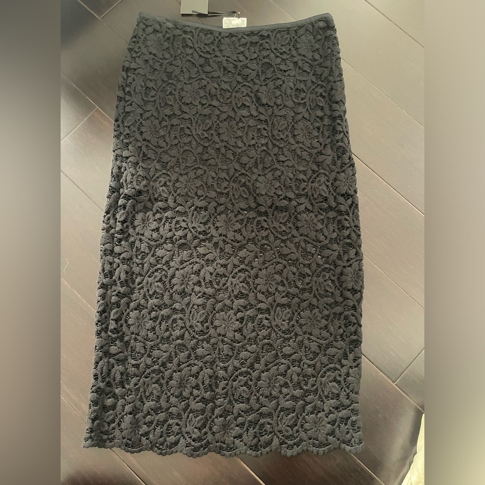 Elegant Black Lace Skirt‎